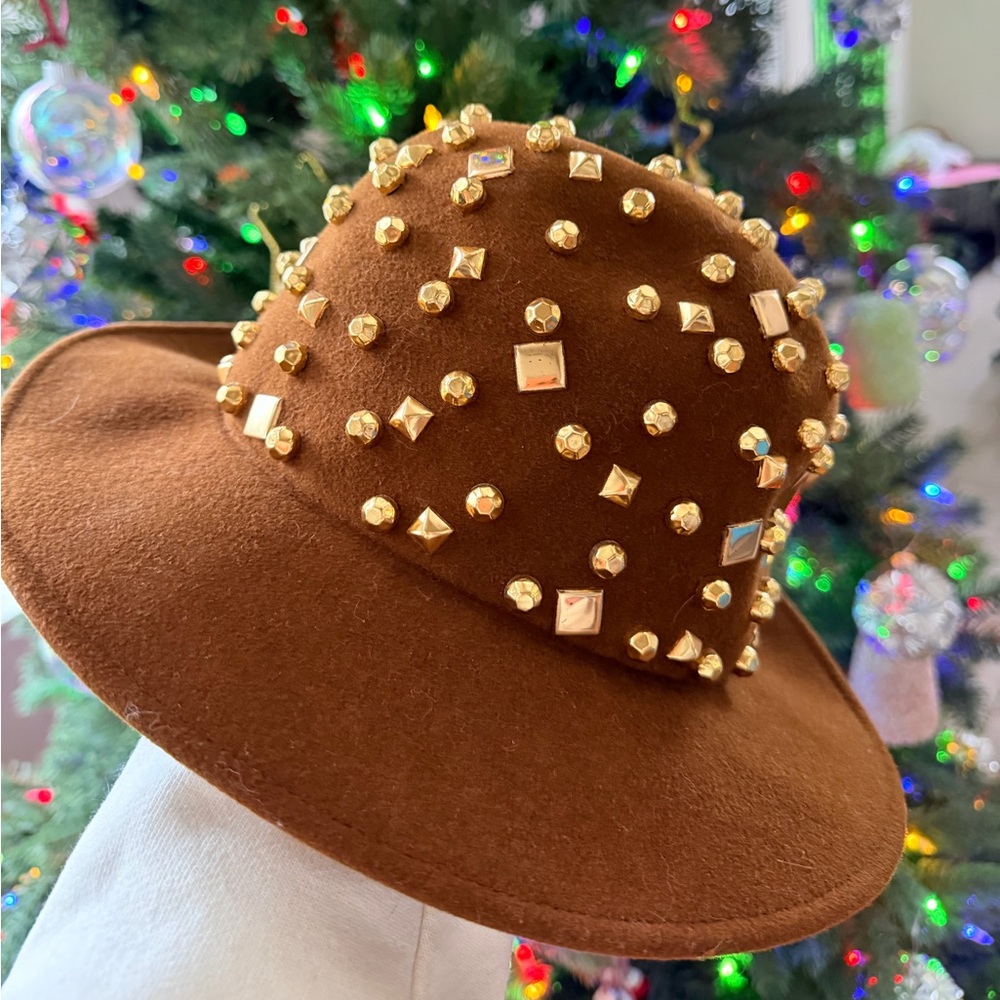 Vintage Studded gold Brown wool Hat